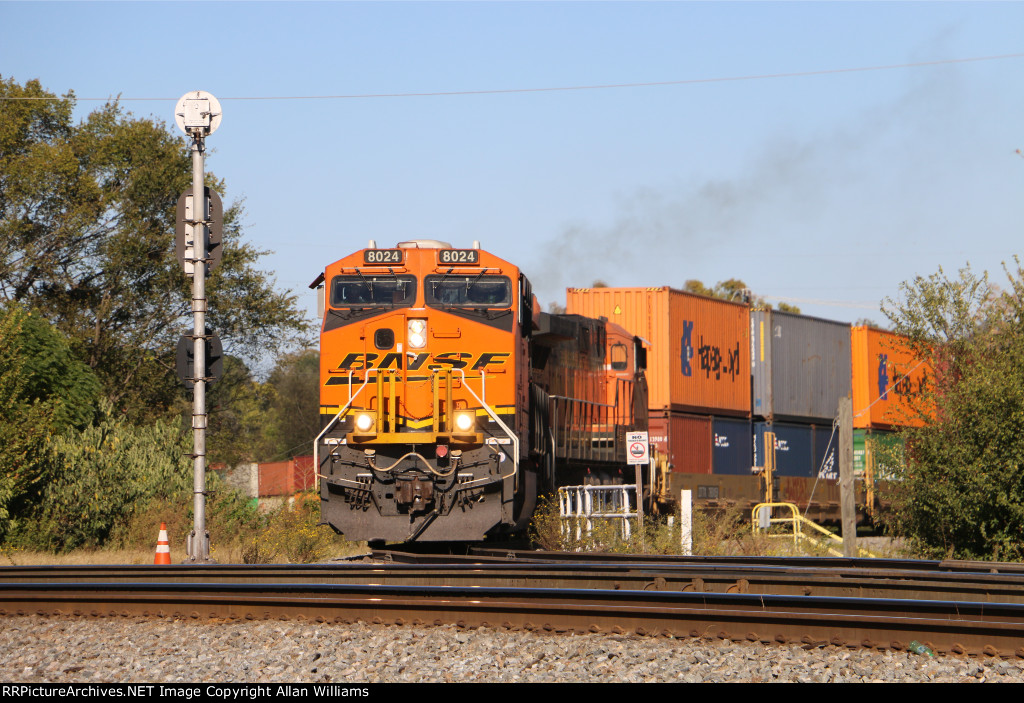 BNSF 8024